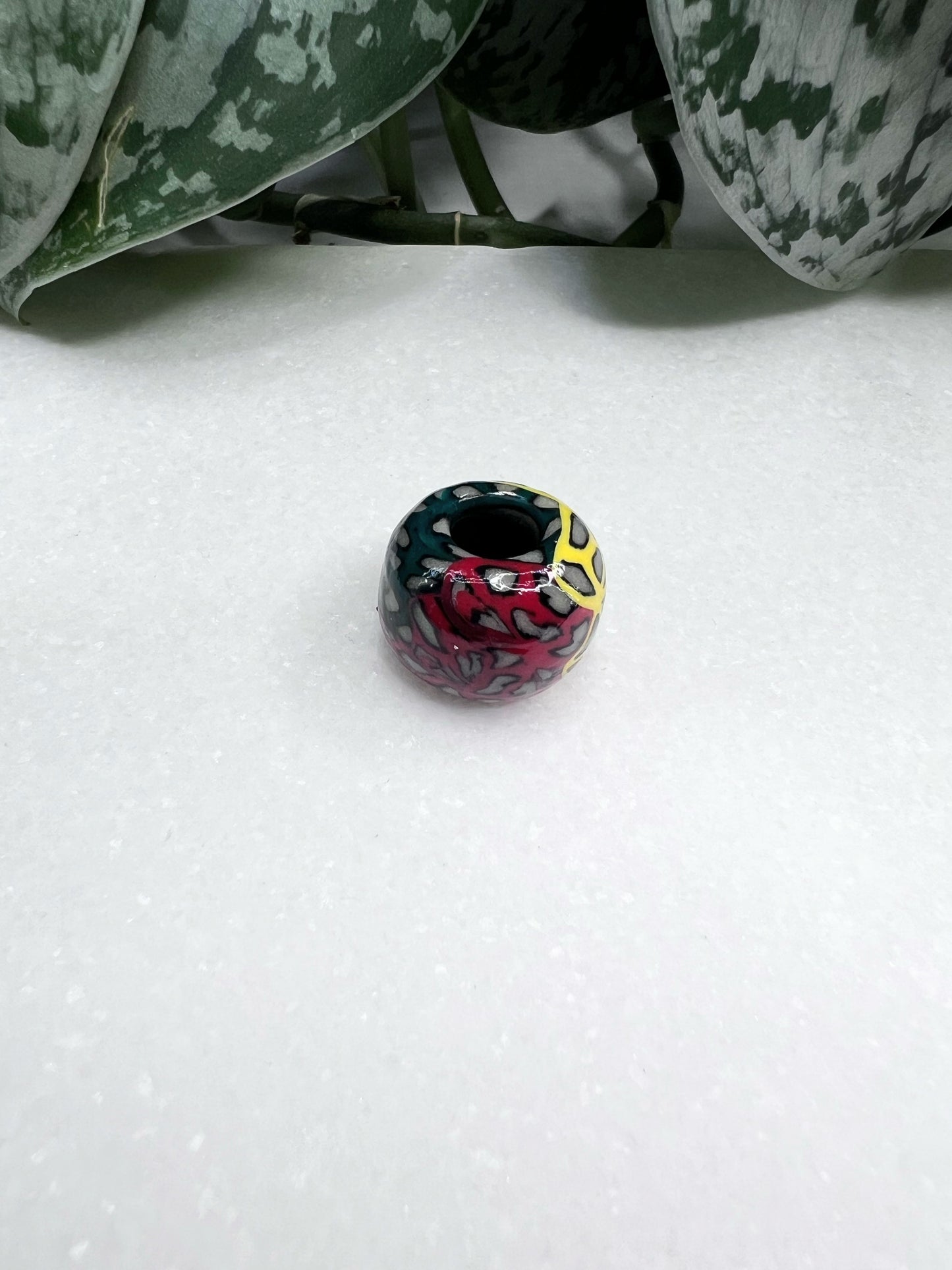 Rasta Glow in the Dark Gloss Round