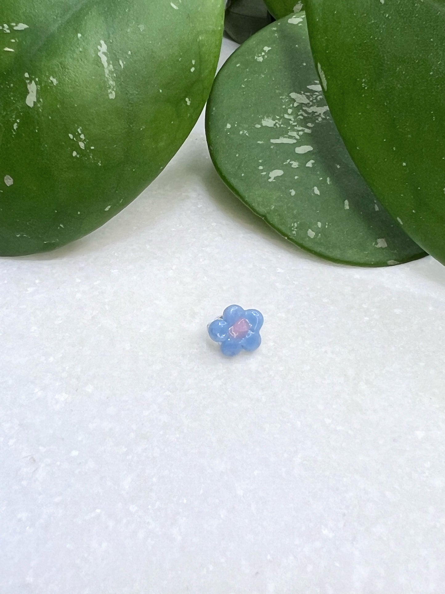 Baby blue Flower (micro/sisterloc bead)