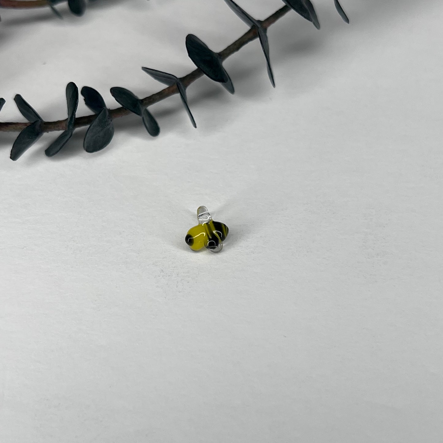 Bumble Bee (micro/sister loc bead)